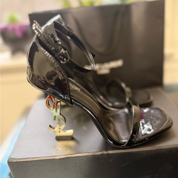 Saint Laurent YSL Patent Leather High Heels Black Elegant - Picture 9 of 16